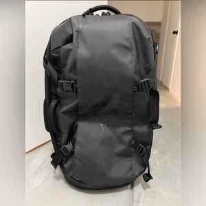 The North Face Base Camp Rolling Thunder 28